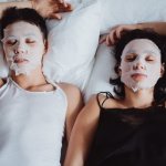 Zanim zaśniesz: wieczorny rytuał skóry, który działa, gdy Ty śpisz