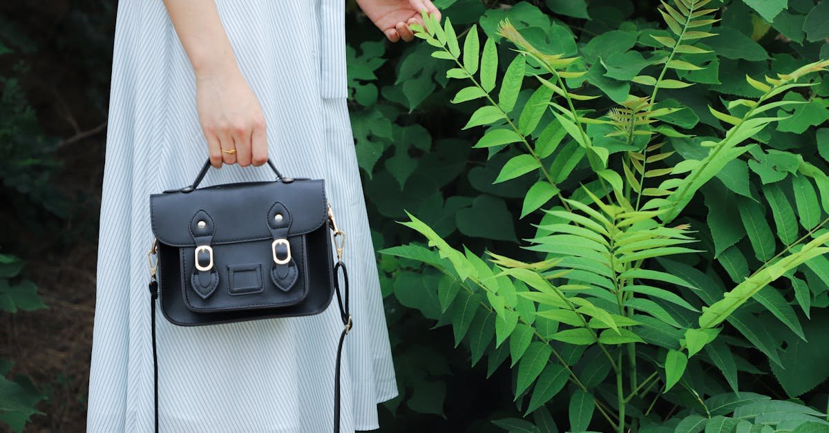 Torebkowy przewodnik proporcji: wybierz model, który działa jak osobista stylistka