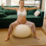 Aktywna przyszła mama: bezpieczne ćwiczenia krok po kroku