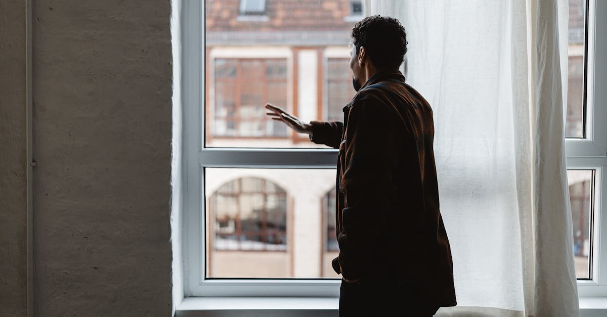 Przytulnie przez cały rok: jak skutecznie ocieplić mieszkanie od wewnątrz