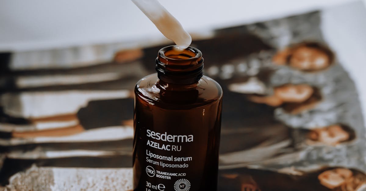 Po trzydziestce: wybierz serum, które działa – przewodnik po składnikach i efektach