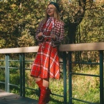 Od balerin po botki: odkryj buty, które najlepiej podkreślą spódnicę midi